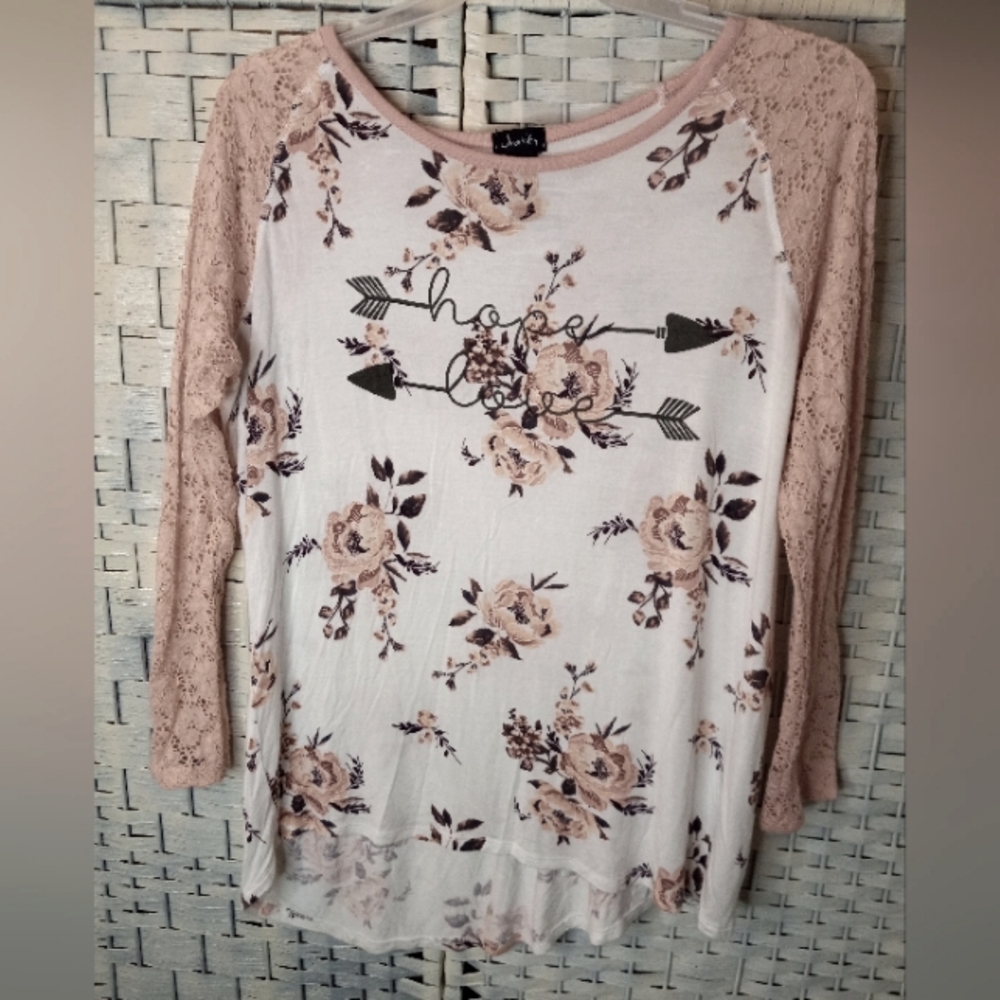 Justify Womens Plus Size 1X Shirt Top